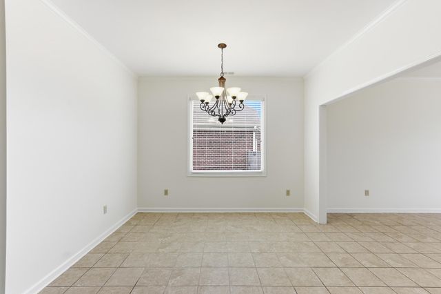 4854 FOX SPRINGS DR, Collierville, TN 38017