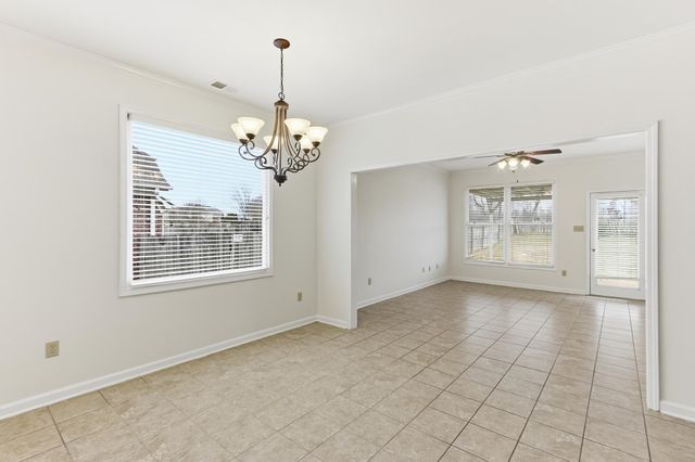 4854 FOX SPRINGS DR, Collierville, TN 38017