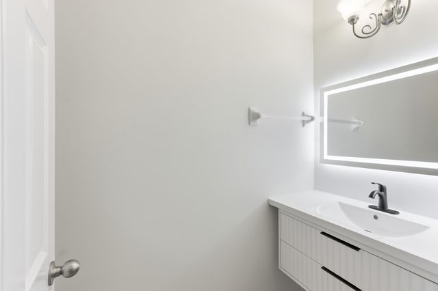 4854 FOX SPRINGS DR, Collierville, TN 38017