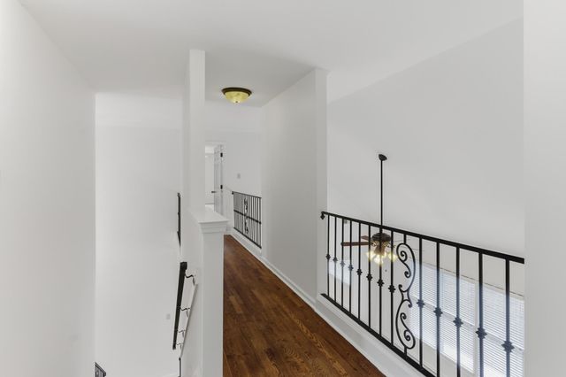 4854 FOX SPRINGS DR, Collierville, TN 38017