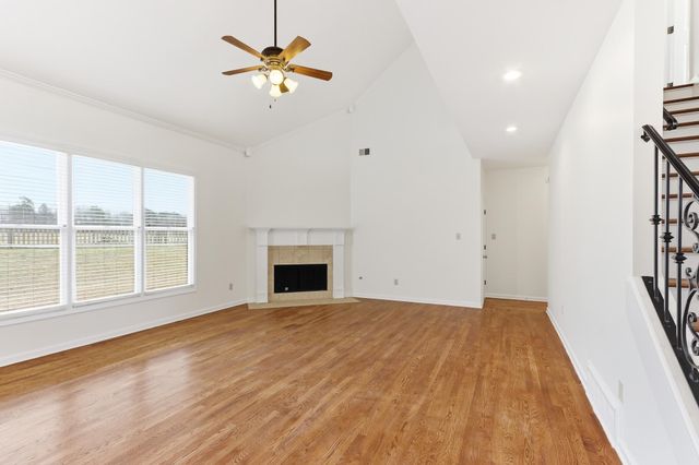 4854 FOX SPRINGS DR, Collierville, TN 38017