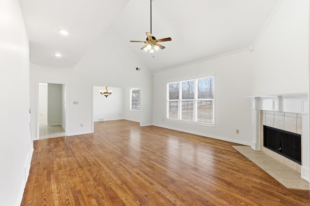 4854 FOX SPRINGS DR, Collierville, TN 38017