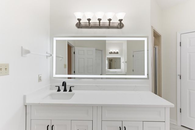 4854 FOX SPRINGS DR, Collierville, TN 38017