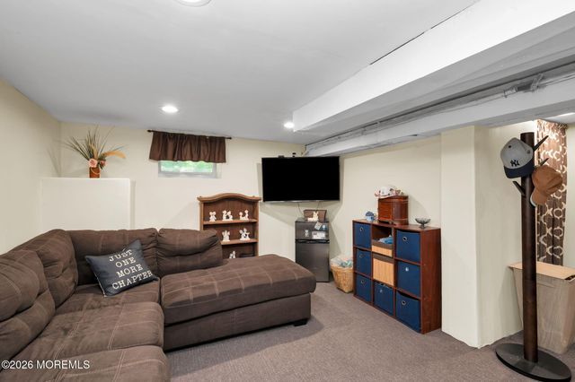 687 Hopping Road, Middletown, NJ 07748