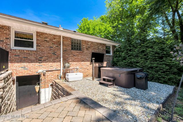 687 Hopping Road, Middletown, NJ 07748