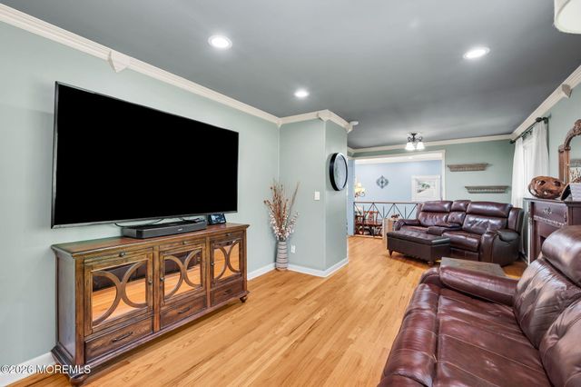 687 Hopping Road, Middletown, NJ 07748