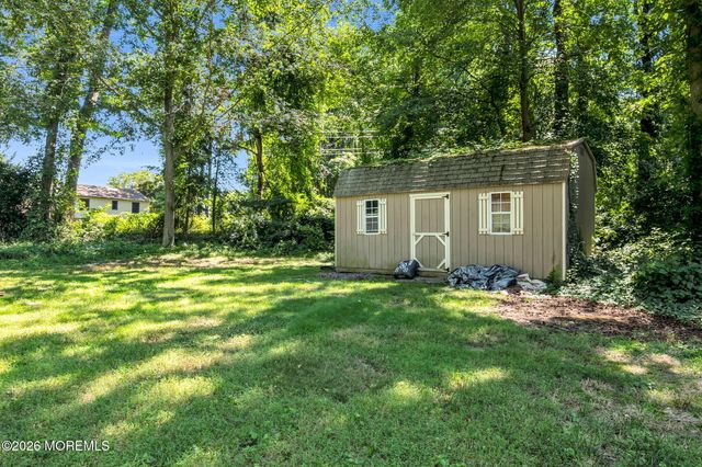 687 Hopping Road, Middletown, NJ 07748