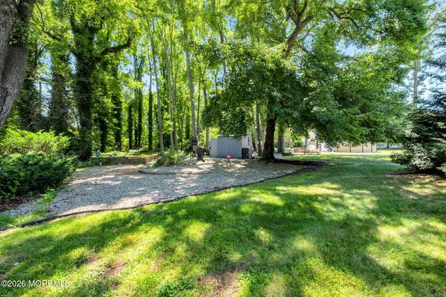 687 Hopping Road, Middletown, NJ 07748