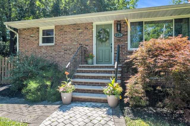 687 Hopping Road, Middletown, NJ 07748