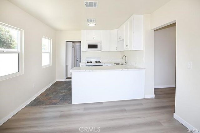 10709 Sherman, Sun Valley, CA 91352