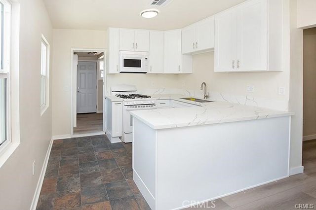 10709 Sherman, Sun Valley, CA 91352