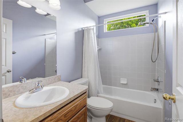 49554 Iron River Drive, Macomb, MI 48042