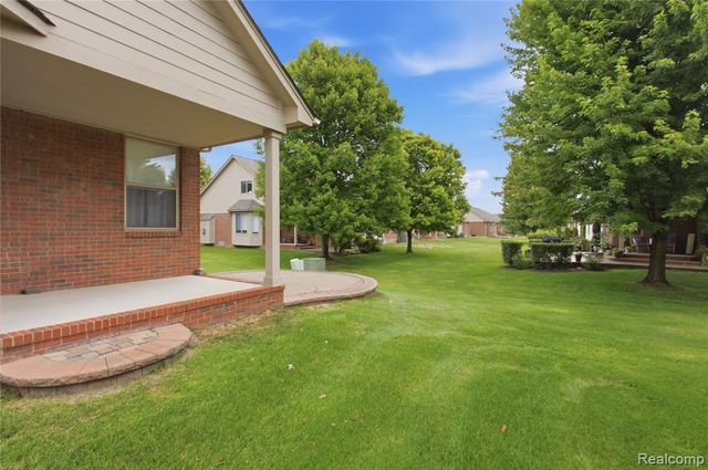 49554 Iron River Drive, Macomb, MI 48042
