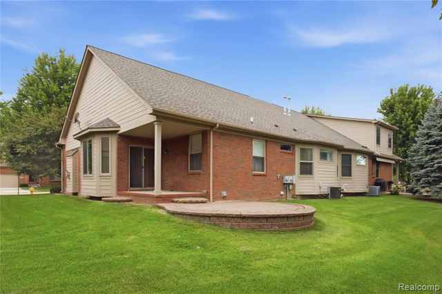 49554 Iron River Drive, Macomb, MI 48042