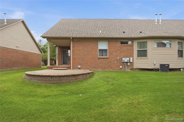 49554 Iron River Drive, Macomb, MI 48042