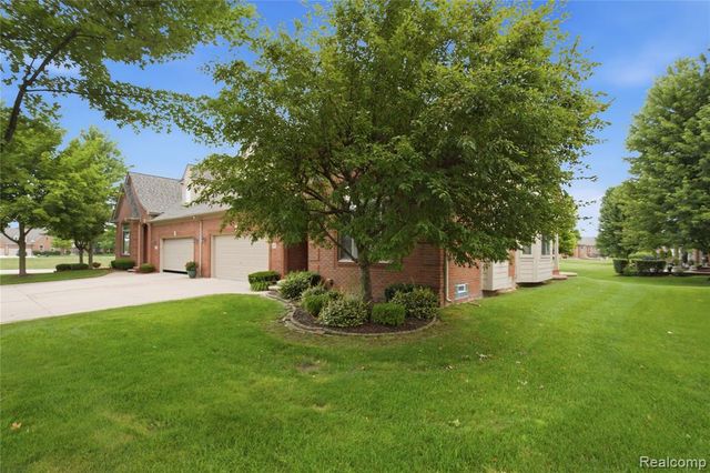 49554 Iron River Drive, Macomb, MI 48042