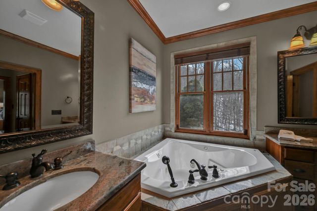 1226 Grouse Moor Drive, Sugar Mountain, NC 28604