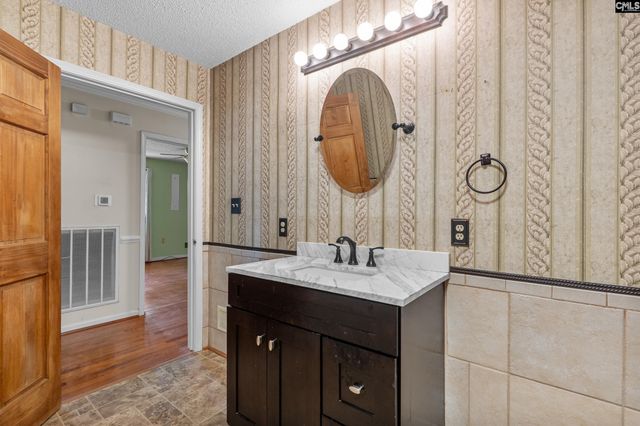 460 Taylor Rd, Lugoff, SC 29078