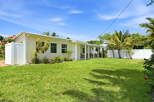 221 Princeton Drive, Lake Worth Beach, FL 33460