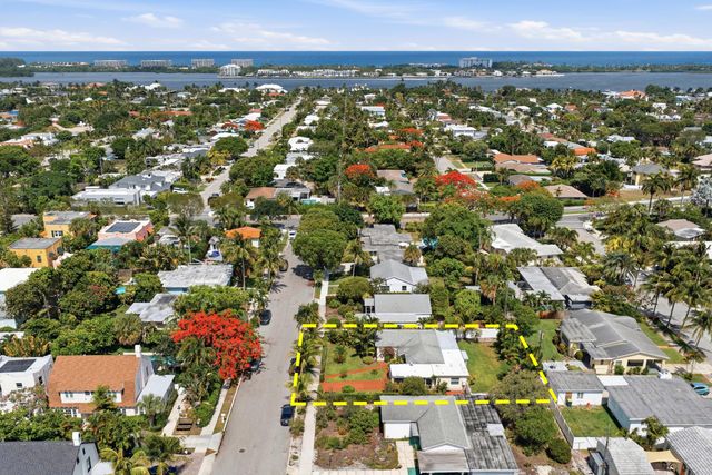 221 Princeton Drive, Lake Worth Beach, FL 33460