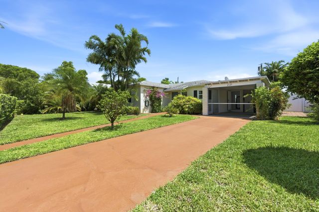 221 Princeton Drive, Lake Worth Beach, FL 33460