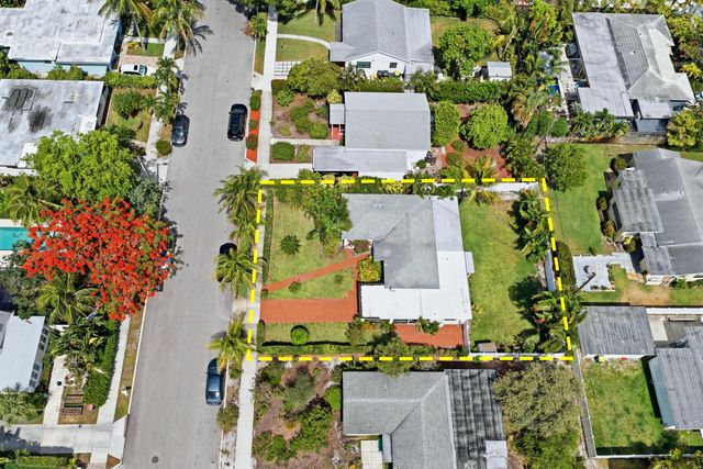 221 Princeton Drive, Lake Worth Beach, FL 33460