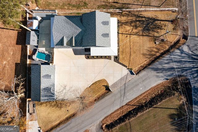 547 CENTER Road, Cartersville, GA 30121