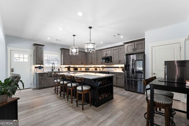 547 CENTER Road, Cartersville, GA 30121