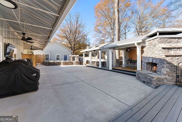 547 CENTER Road, Cartersville, GA 30121