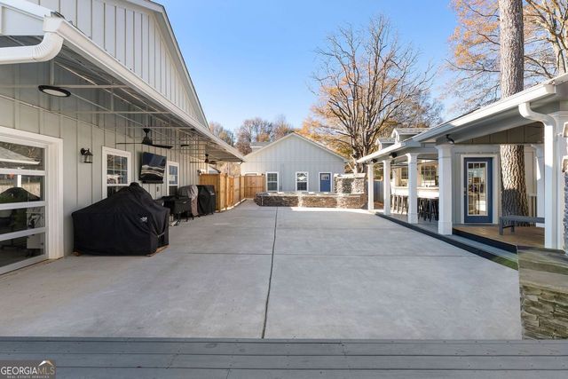 547 CENTER Road, Cartersville, GA 30121