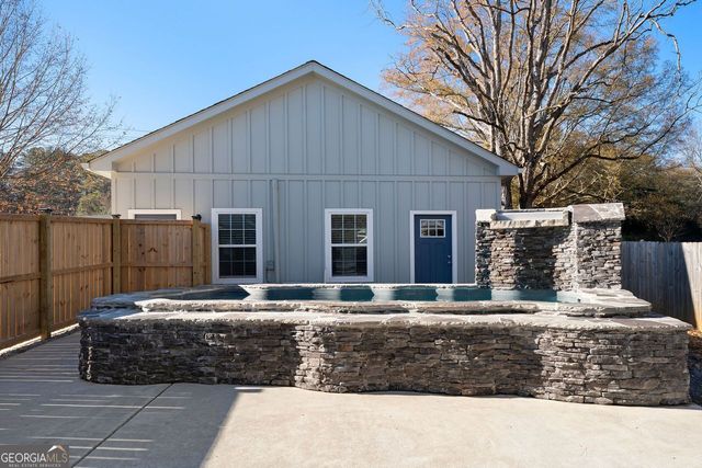 547 CENTER Road, Cartersville, GA 30121