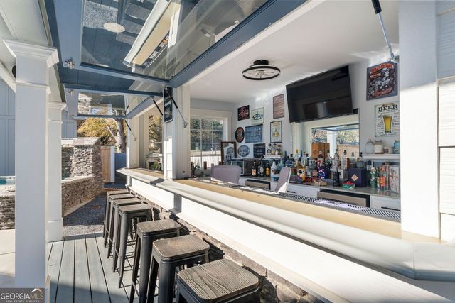 547 CENTER Road, Cartersville, GA 30121