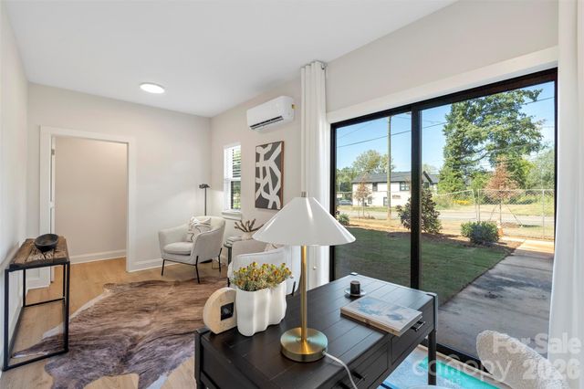 1108 Wonder Way, Charlotte, NC 28208