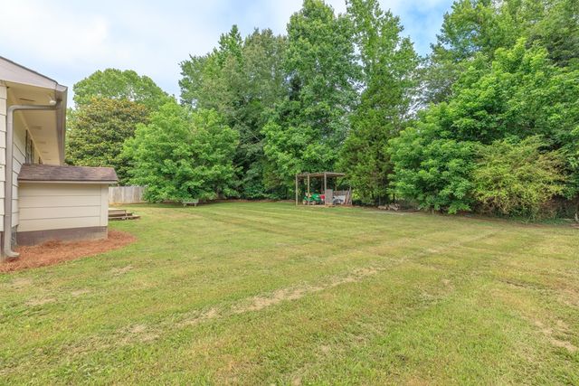 160 Pinebrook Drive, Rocky Face, GA 30746
