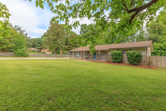 160 Pinebrook Drive, Rocky Face, GA 30746
