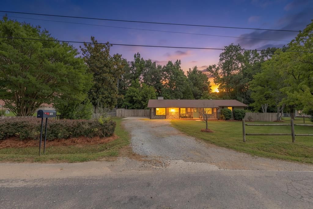 160 Pinebrook Drive, Rocky Face, GA 30746