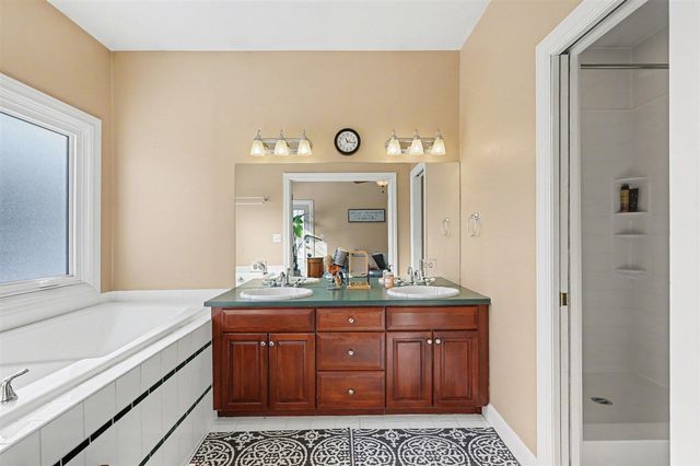 4964 Laurelwood Drive, Hudsonville, MI 49426