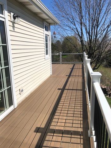 4964 Laurelwood Drive, Hudsonville, MI 49426