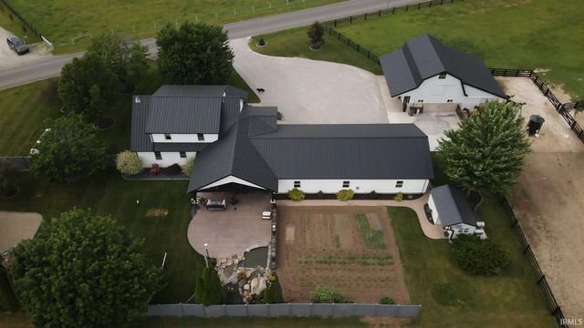 14188 CR 28, Middlebury, IN 46528