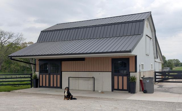 14188 CR 28, Middlebury, IN 46528