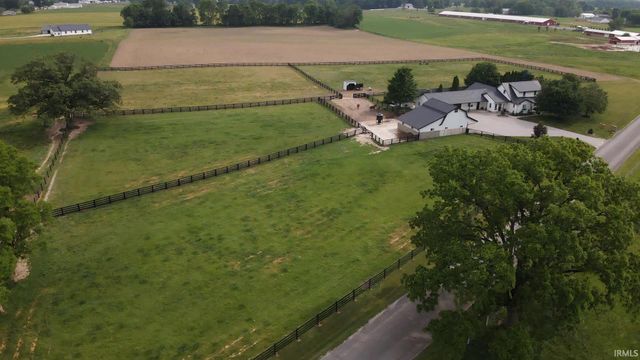 14188 CR 28, Middlebury, IN 46528