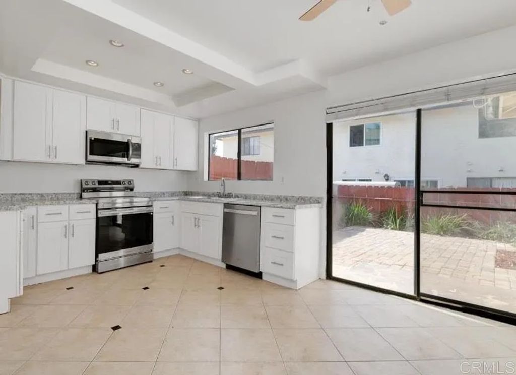 3414 Del Este Way, Oceanside, CA 92056