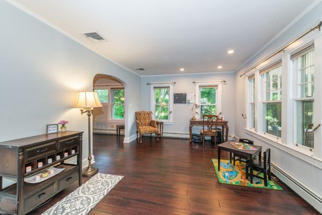 75 Todd Rd, Parsippany-troy Hills Twp., NJ 07005