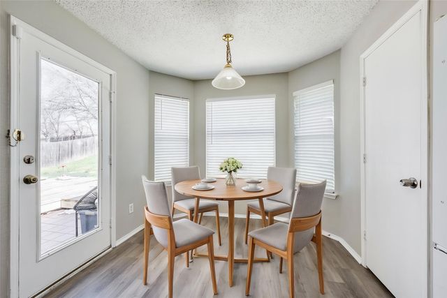 6431 ST LEONARD Drive, Arlington, TX 76001