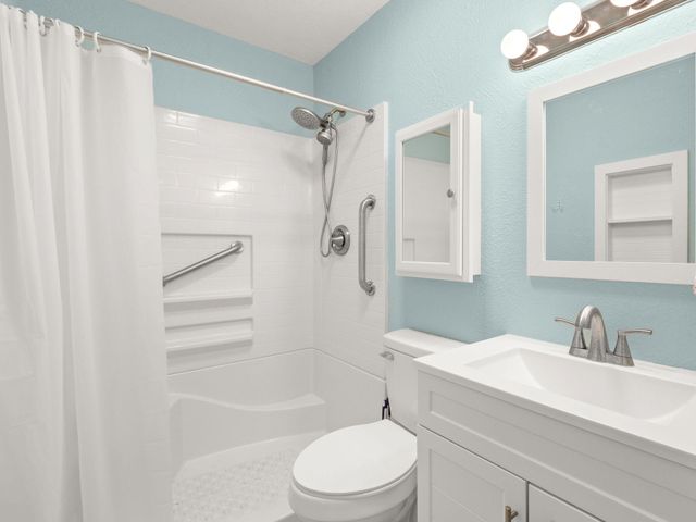 1005 Anderson Dr, Leesville, LA 71446