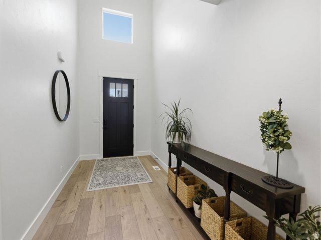 1268 W MOON WAY, Riverton, UT 84065