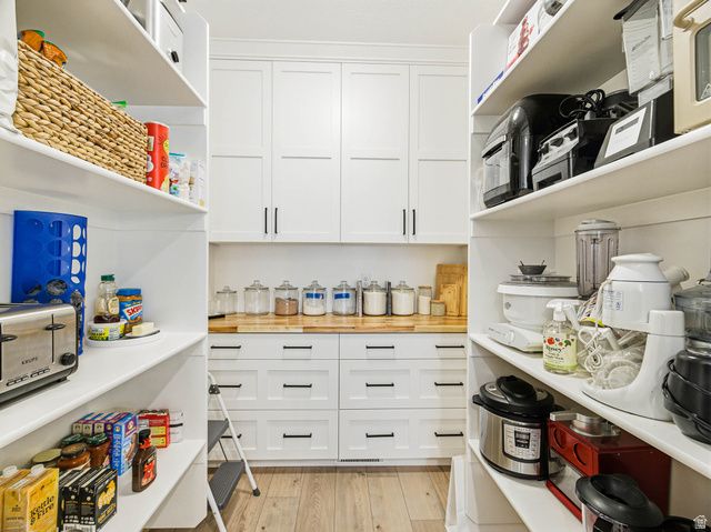 1268 W MOON WAY, Riverton, UT 84065