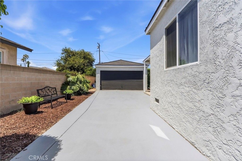 Image 17 of property listing at 4347 Tulane, Long Beach, CA 90808
