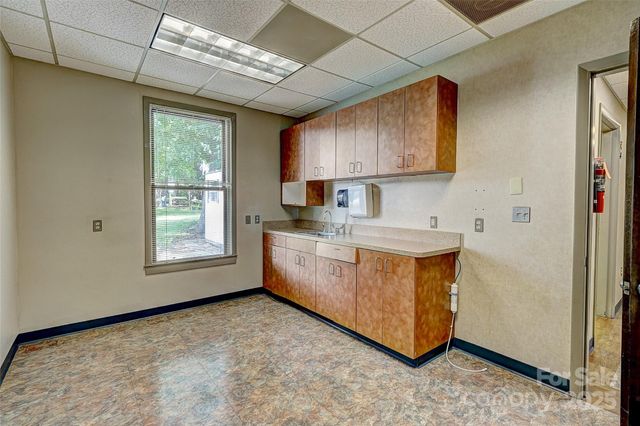 112 S Oak Street, Cherryville, NC 28021