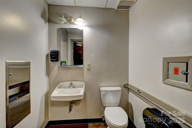 112 S Oak Street, Cherryville, NC 28021